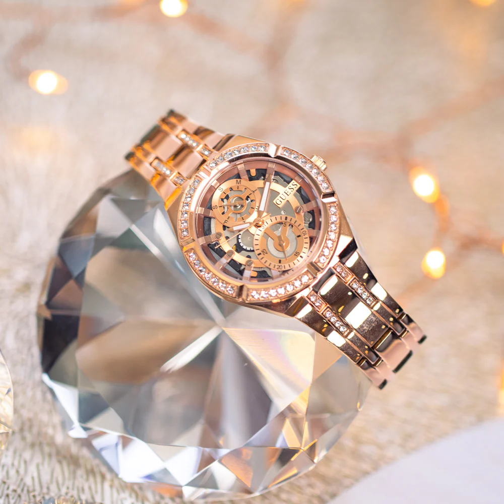 Montre Femme Guess Gw0604L3 – Savoir-faire et style – Originale Idée Cadeau pour toutes les occasions à Casablanca, Rabat et partout au Maroc – Montres de Luxe Montre Femme Guess Gw0604L3 – Savoir-faire et style – Image 2