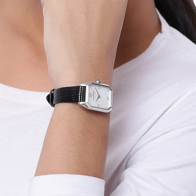 Montre Femme Emporio Armani Ar11148 – Offre fashion femme – Originale Idée Cadeau pour toutes les occasions à Casablanca, Rabat et partout au Maroc – Montres de Luxe Montre Femme Emporio Armani Ar11148 – Offre fashion femme – Image 2