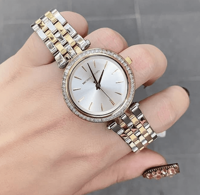 Montre Femme Michael Kors Mk3405 – Tendance luxe suisse – Originale Idée Cadeau pour toutes les occasions à Casablanca, Rabat et partout au Maroc – Montres de Luxe Montre Femme Michael Kors Mk3405 – Tendance luxe suisse – Image 4