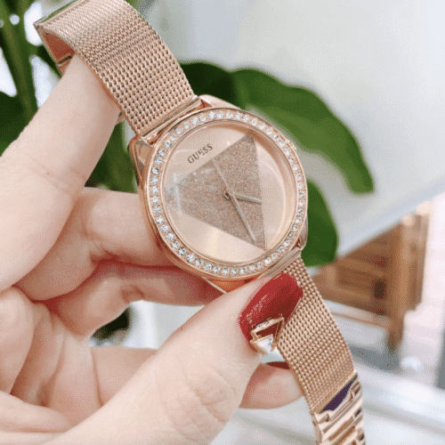 Montre Femme Guess – Pièce d’horlogerie fine Originale au Maroc | Livraison à Casablanca, Rabat, Fès – Montres de Luxe