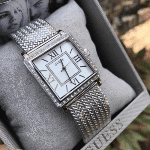 Montre Femme Guess – Création suisse féminine – Originale Idée Cadeau pour toutes les occasions à Casablanca, Rabat et partout au Maroc – Montres de Luxe Montre Femme Guess – Création suisse féminine Originale au Maroc | Livraison à Casablanca, Rabat, Fès – Montres de Luxe