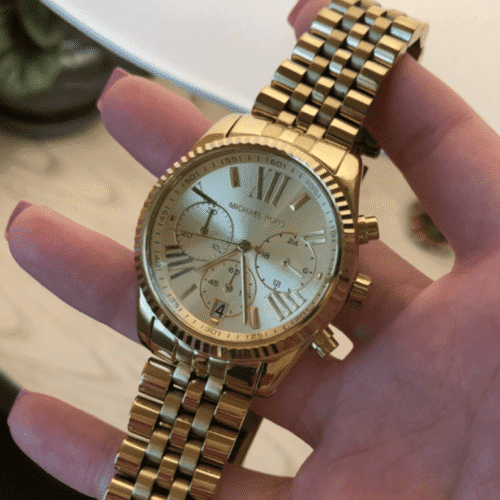 Montre Femme Michael Kors Mk5556 – Design sobre et chic – Originale Idée Cadeau pour toutes les occasions à Casablanca, Rabat et partout au Maroc – Montres de Luxe Montre Femme Michael Kors Mk5556 – Design sobre et chic Originale au Maroc | Livraison à Casablanca, Rabat, Fès – Montres de Luxe
