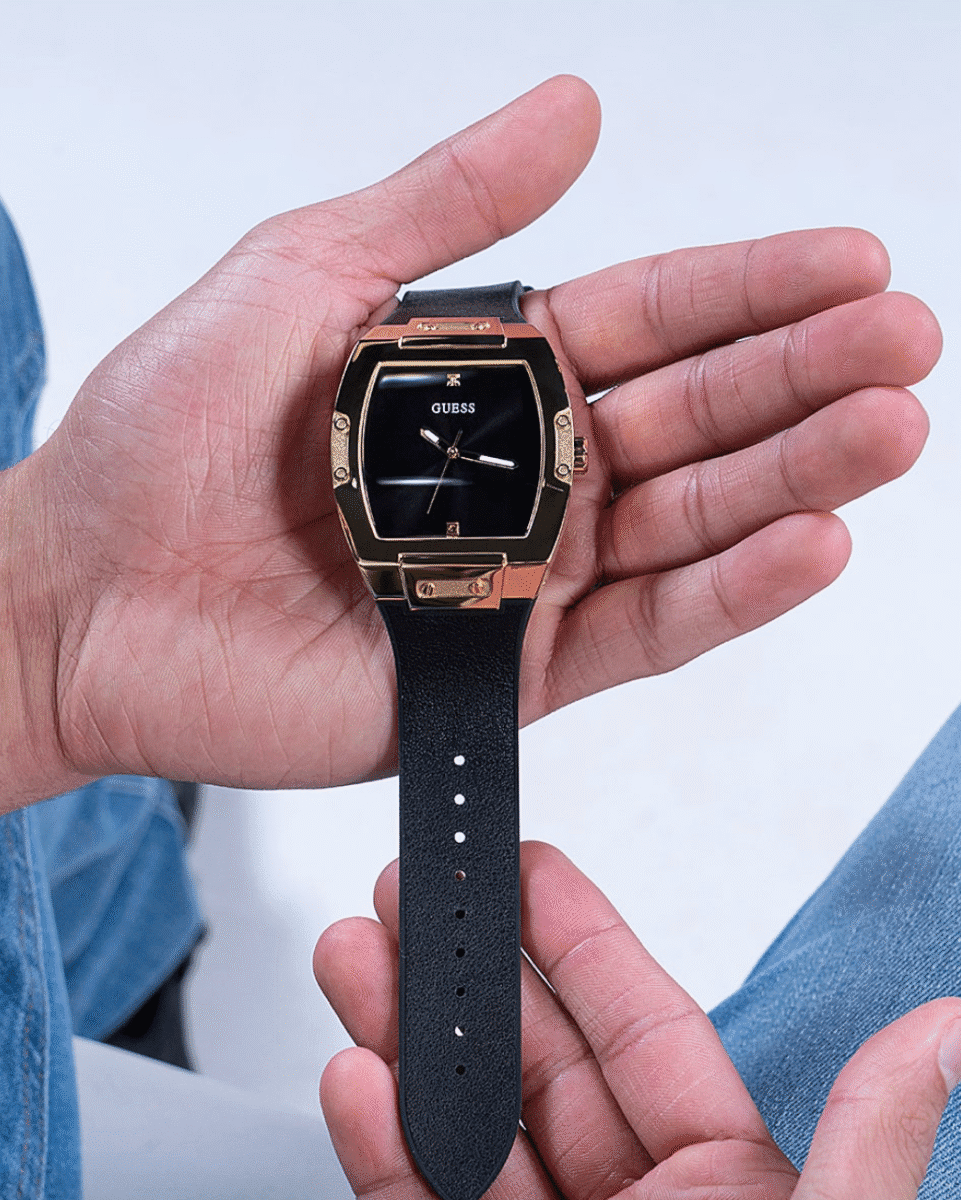 Montre Homme Guess Gw0386G3 – présence originale 2025 – Originale Idée Cadeau pour toutes les occasions à Casablanca, Rabat et partout au Maroc – Montres de Luxe Montre Homme Guess Gw0386G3 – présence originale 2025 – Image 2