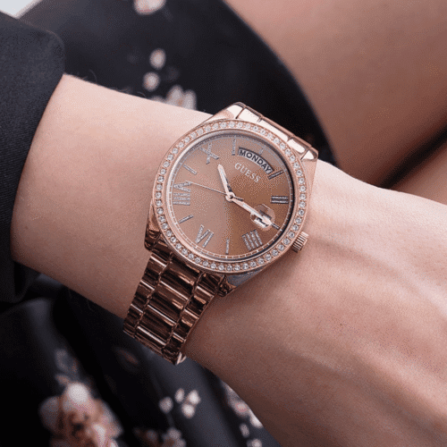 Montre Femme Guess Gw0307L3 – Mode suisse femme – Originale Idée Cadeau pour toutes les occasions à Casablanca, Rabat et partout au Maroc – Montres de Luxe Montre Femme Guess Gw0307L3 – Mode suisse femme Originale au Maroc | Livraison à Casablanca, Rabat, Fès – Montres de Luxe