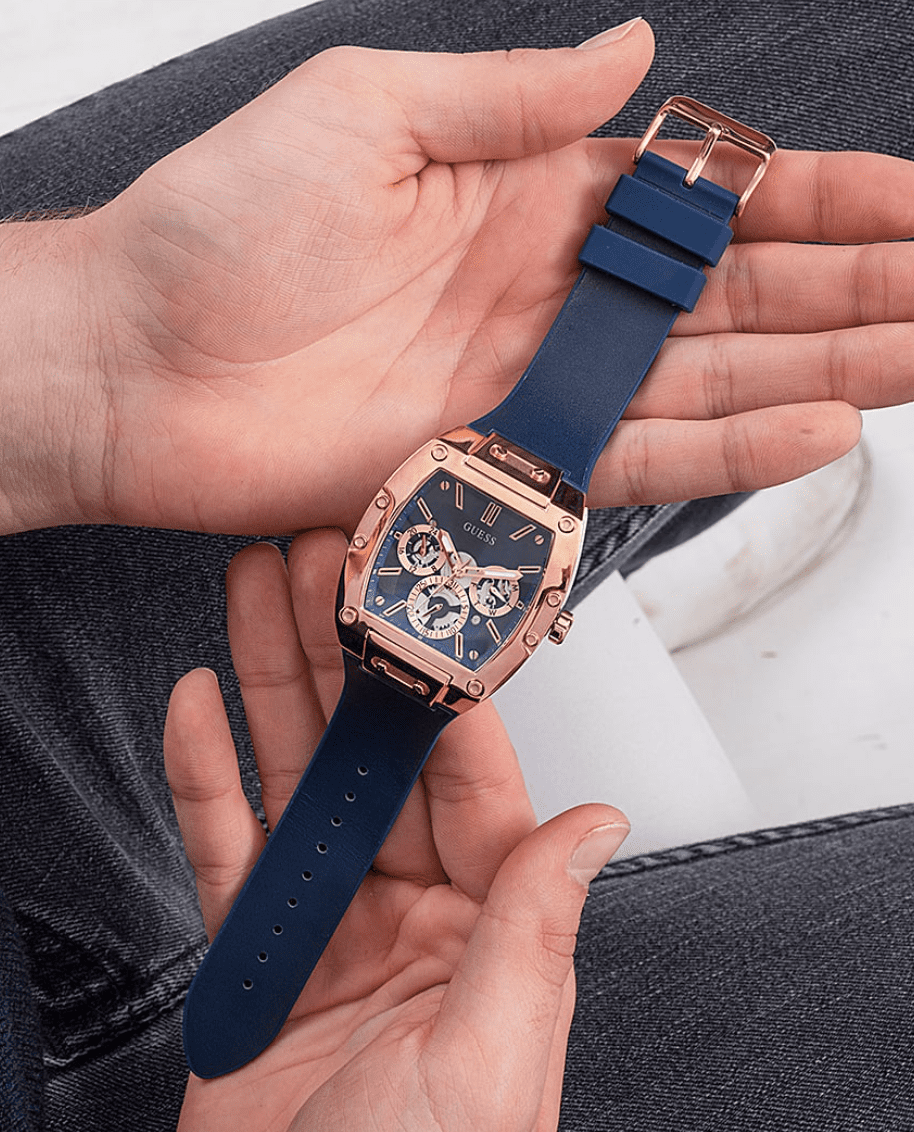 Montre Homme Guess Gw0202G4 – style épuré de caractère – Originale Idée Cadeau pour toutes les occasions à Casablanca, Rabat et partout au Maroc – Montres de Luxe Montre Homme Guess Gw0202G4 – style épuré de caractère – Image 4