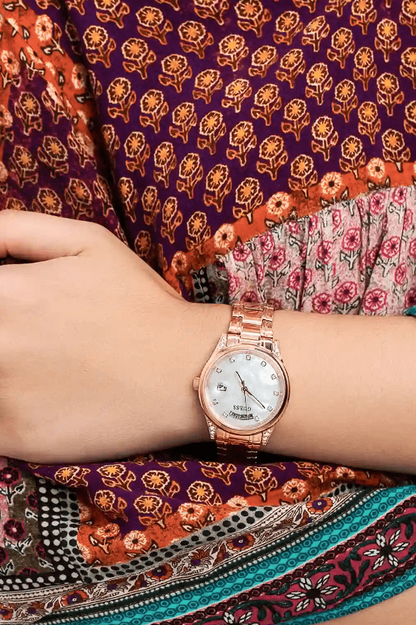 Montre Femme Guess Gw0047L2 – Montres design 2025 – Originale Idée Cadeau pour toutes les occasions à Casablanca, Rabat et partout au Maroc – Montres de Luxe Montre Femme Guess Gw0047L2 – Montres design 2025 – Image 4