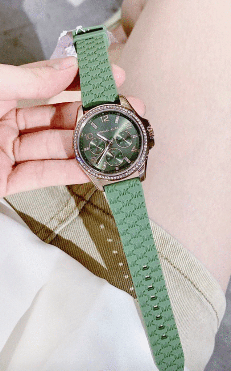 Montre Femme Michael Kors Mk7421 – Produit mode femme – Originale Idée Cadeau pour toutes les occasions à Casablanca, Rabat et partout au Maroc – Montres de Luxe Montre Femme Michael Kors Mk7421 – Produit mode femme – Image 4