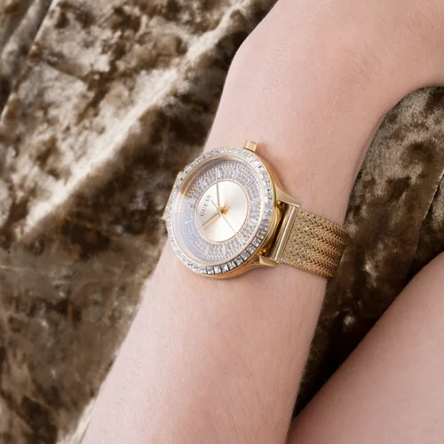 Montre Femme Guess Gw0402L2 – Style marocain chic – Originale Idée Cadeau pour toutes les occasions à Casablanca, Rabat et partout au Maroc – Montres de Luxe Montre Femme Guess Gw0402L2 – Style marocain chic Originale au Maroc | Livraison à Casablanca, Rabat, Fès – Montres de Luxe