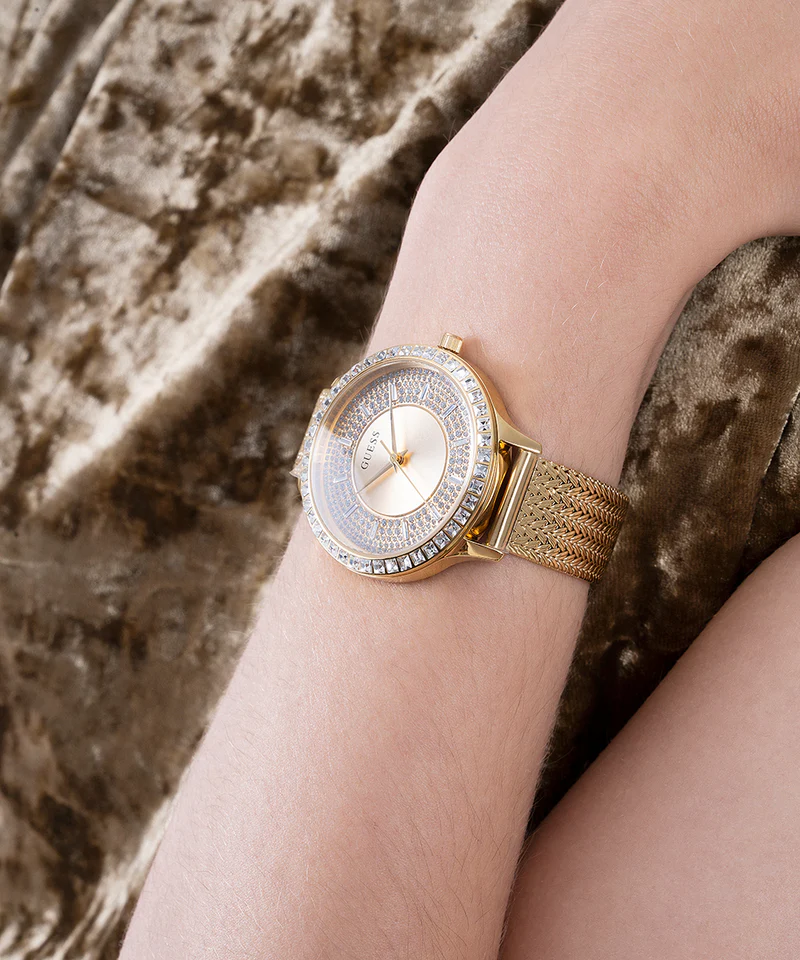 Montre Femme Guess Gw0402L2 – Style marocain chic – Originale Idée Cadeau pour toutes les occasions à Casablanca, Rabat et partout au Maroc – Montres de Luxe Montre Femme Guess Gw0402L2 – Style marocain chic – Image 4