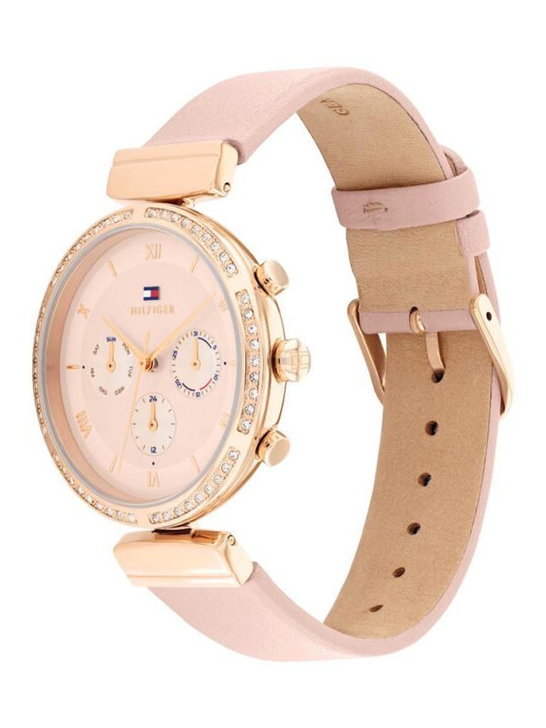 Montre Femme TOMMY HILFIGER – Chic et authentique – Originale Idée Cadeau pour toutes les occasions à Casablanca, Rabat et partout au Maroc – Montres de Luxe Montre Femme TOMMY HILFIGER – Chic et authentique – Image 3