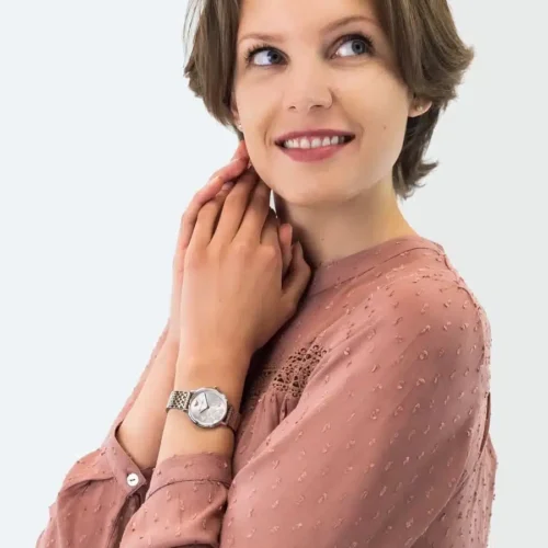 Montre Femme Emporio Armani Ar11113 – Design suisse certifié – Originale Idée Cadeau pour toutes les occasions à Casablanca, Rabat et partout au Maroc – Montres de Luxe Montre Femme Emporio Armani Ar11113 – Design suisse certifié Originale au Maroc | Livraison à Casablanca, Rabat, Fès – Montres de Luxe