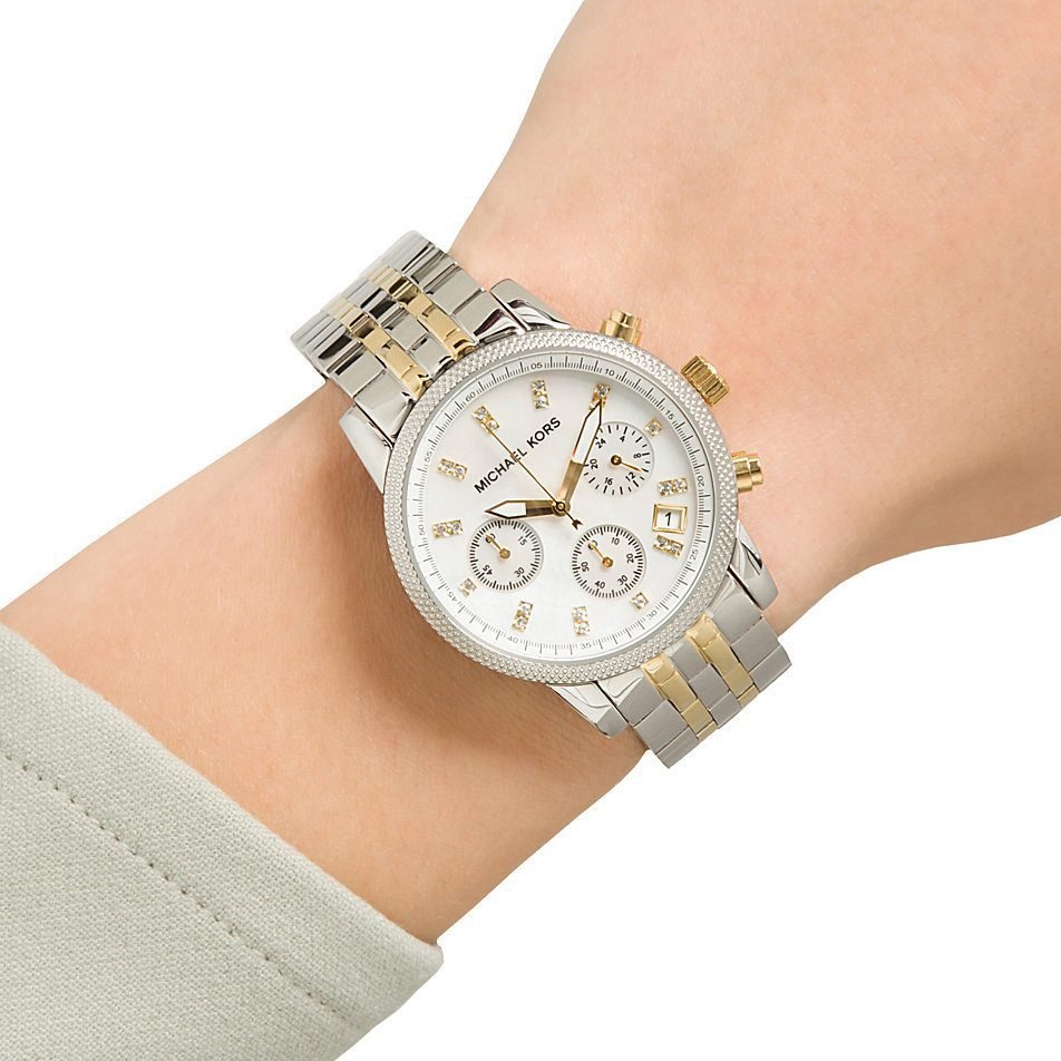 Montre Femme Michael Kors Mk5057 – Design exclusif femme – Originale Idée Cadeau pour toutes les occasions à Casablanca, Rabat et partout au Maroc – Montres de Luxe Montre Femme Michael Kors Mk5057 – Design exclusif femme – Image 2
