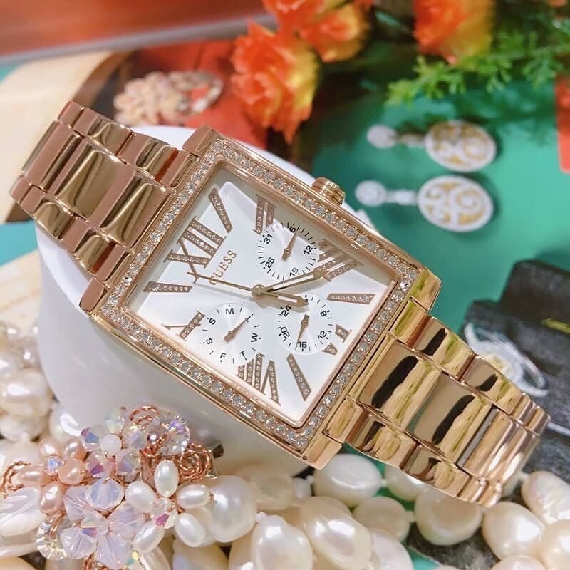 Montre Femme Guess – Haute qualité horlogère – Originale Idée Cadeau pour toutes les occasions à Casablanca, Rabat et partout au Maroc – Montres de Luxe Montre Femme Guess – Haute qualité horlogère – Image 2