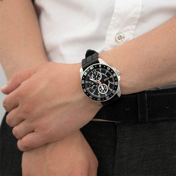 Montre Homme Guess – charisme masculin – Originale Idée Cadeau pour toutes les occasions à Casablanca, Rabat et partout au Maroc – Montres de Luxe Montre Homme Guess – charisme masculin – Image 2