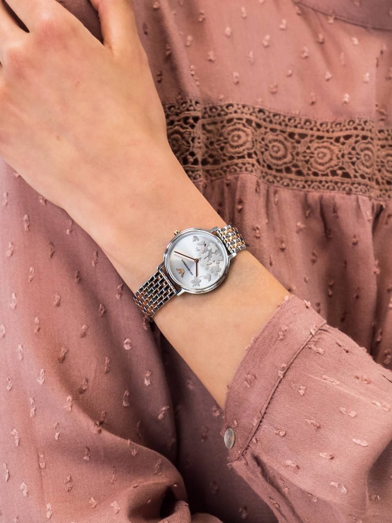 Montre Femme Emporio Armani Ar11113 – Design suisse certifié – Originale Idée Cadeau pour toutes les occasions à Casablanca, Rabat et partout au Maroc – Montres de Luxe Montre Femme Emporio Armani Ar11113 – Design suisse certifié – Image 5