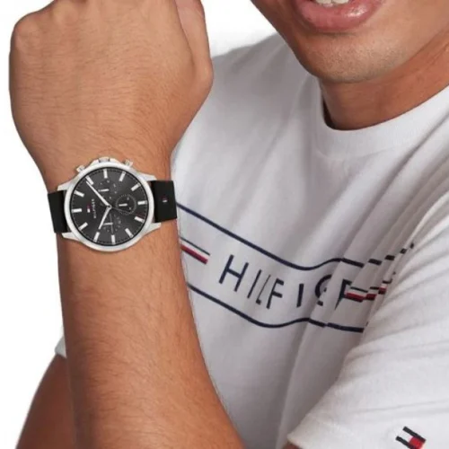 Montre Homme TOMMY HILFIGER – style unique – Originale Idée Cadeau pour toutes les occasions à Casablanca, Rabat et partout au Maroc – Montres de Luxe Montre Homme TOMMY HILFIGER – style unique – Image 5