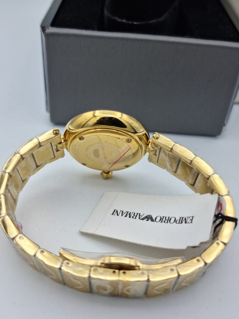 Montre Femme EMPORIO ARMANI AR11198 – forme intemporelle – Originale Idée Cadeau pour toutes les occasions à Casablanca, Rabat et partout au Maroc – Montres de Luxe Montre Femme EMPORIO ARMANI AR11198 – forme intemporelle – Image 4
