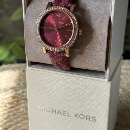 Montre Femme MICHAEL KORS MKO1025 – volumes élégants – Originale Idée Cadeau pour toutes les occasions à Casablanca, Rabat et partout au Maroc – Montres de Luxe Montre Femme MICHAEL KORS MKO1025 – volumes élégants Originale au Maroc | Livraison à Casablanca, Rabat, Fès – Montres de Luxe