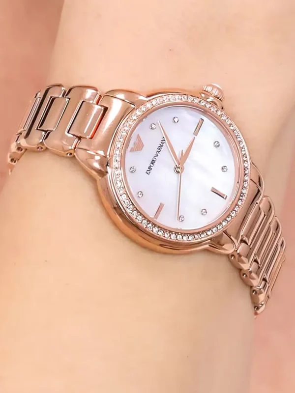 Montre Femme EMPORIO ARMANI AR11523 – profondeur élégante – Originale Idée Cadeau pour toutes les occasions à Casablanca, Rabat et partout au Maroc – Montres de Luxe Montre Femme EMPORIO ARMANI AR11523 – profondeur élégante – Image 3