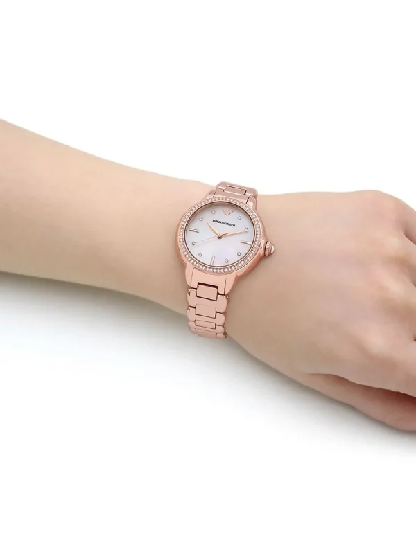 Montre Femme EMPORIO ARMANI AR11523 – profondeur élégante – Originale Idée Cadeau pour toutes les occasions à Casablanca, Rabat et partout au Maroc – Montres de Luxe Montre Femme EMPORIO ARMANI AR11523 – profondeur élégante – Image 9