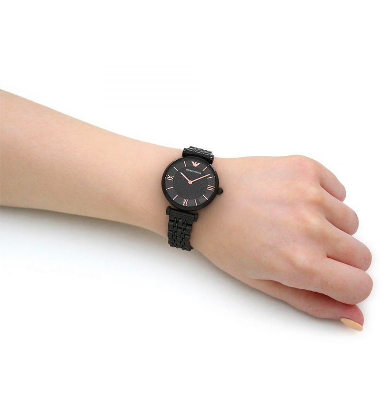 Montre Femme EMPORIO ARMANI AR11245 – détail élégant – Originale Idée Cadeau pour toutes les occasions à Casablanca, Rabat et partout au Maroc – Montres de Luxe Montre Femme EMPORIO ARMANI AR11245 – détail élégant – Image 4