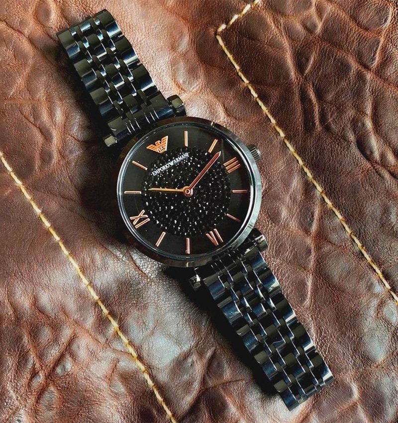 Montre Femme EMPORIO ARMANI AR11245 – détail élégant – Originale Idée Cadeau pour toutes les occasions à Casablanca, Rabat et partout au Maroc – Montres de Luxe Montre Femme EMPORIO ARMANI AR11245 – détail élégant – Image 3